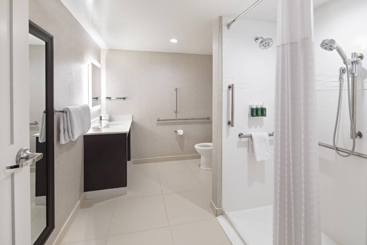 Residence Inn By Marriott Greenville Downtown Экстерьер фото