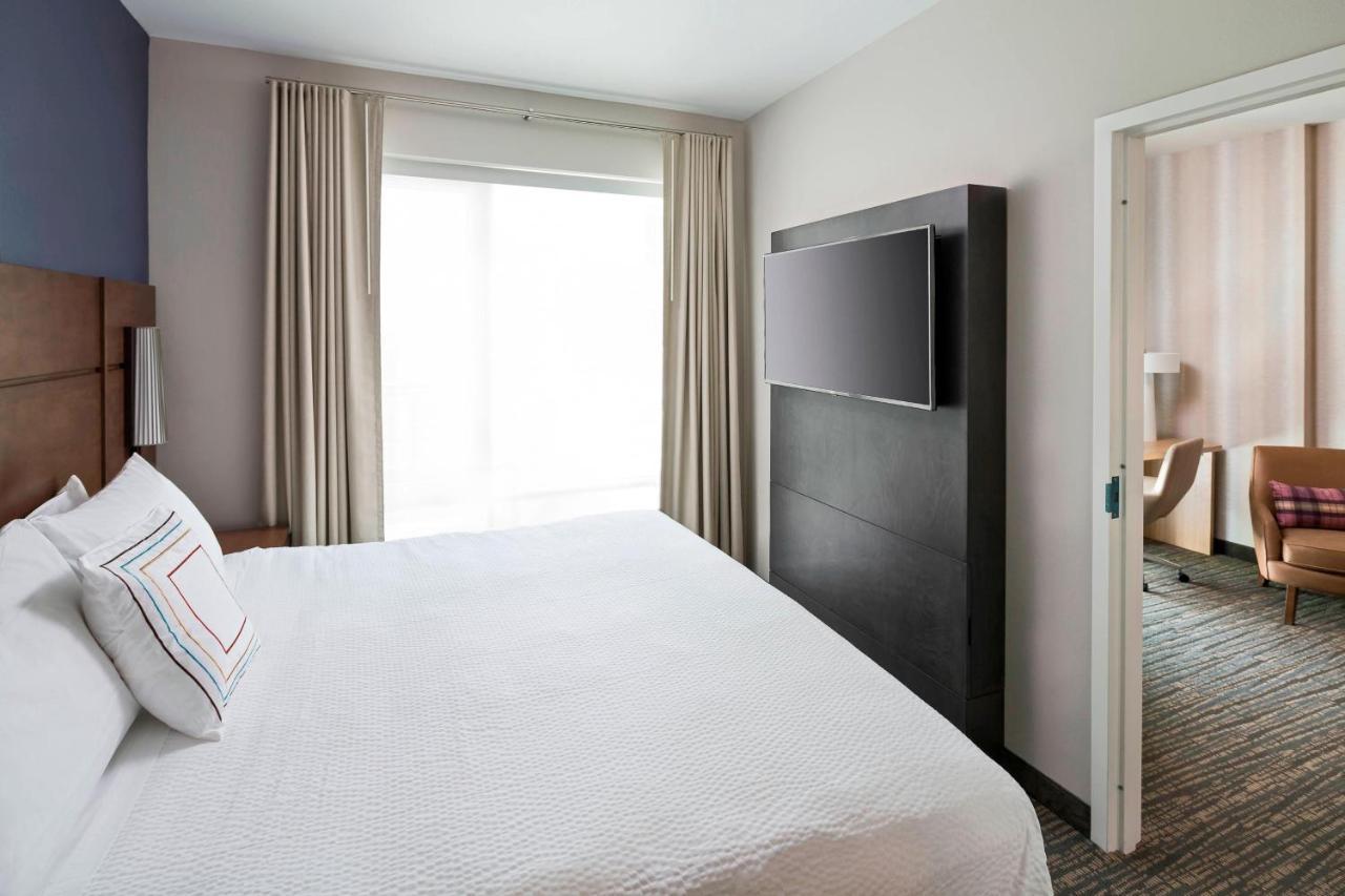Residence Inn By Marriott Greenville Downtown Экстерьер фото
