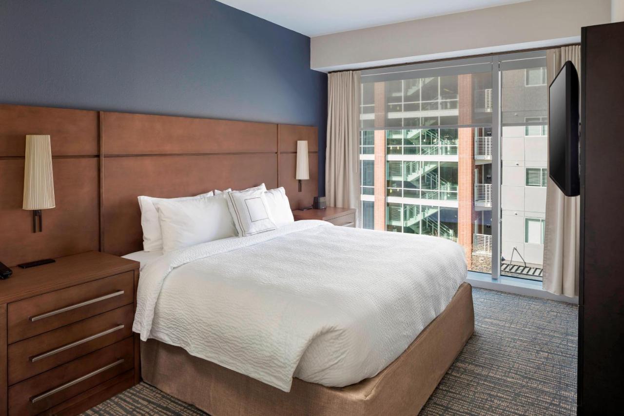 Residence Inn By Marriott Greenville Downtown Экстерьер фото