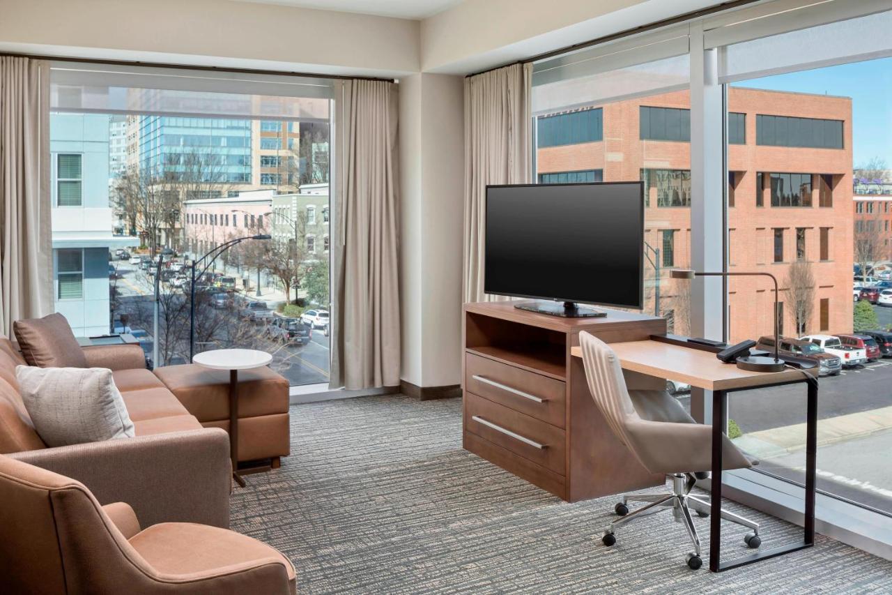 Residence Inn By Marriott Greenville Downtown Экстерьер фото