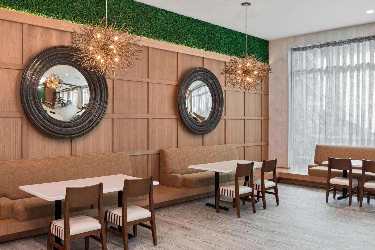 Residence Inn By Marriott Greenville Downtown Экстерьер фото