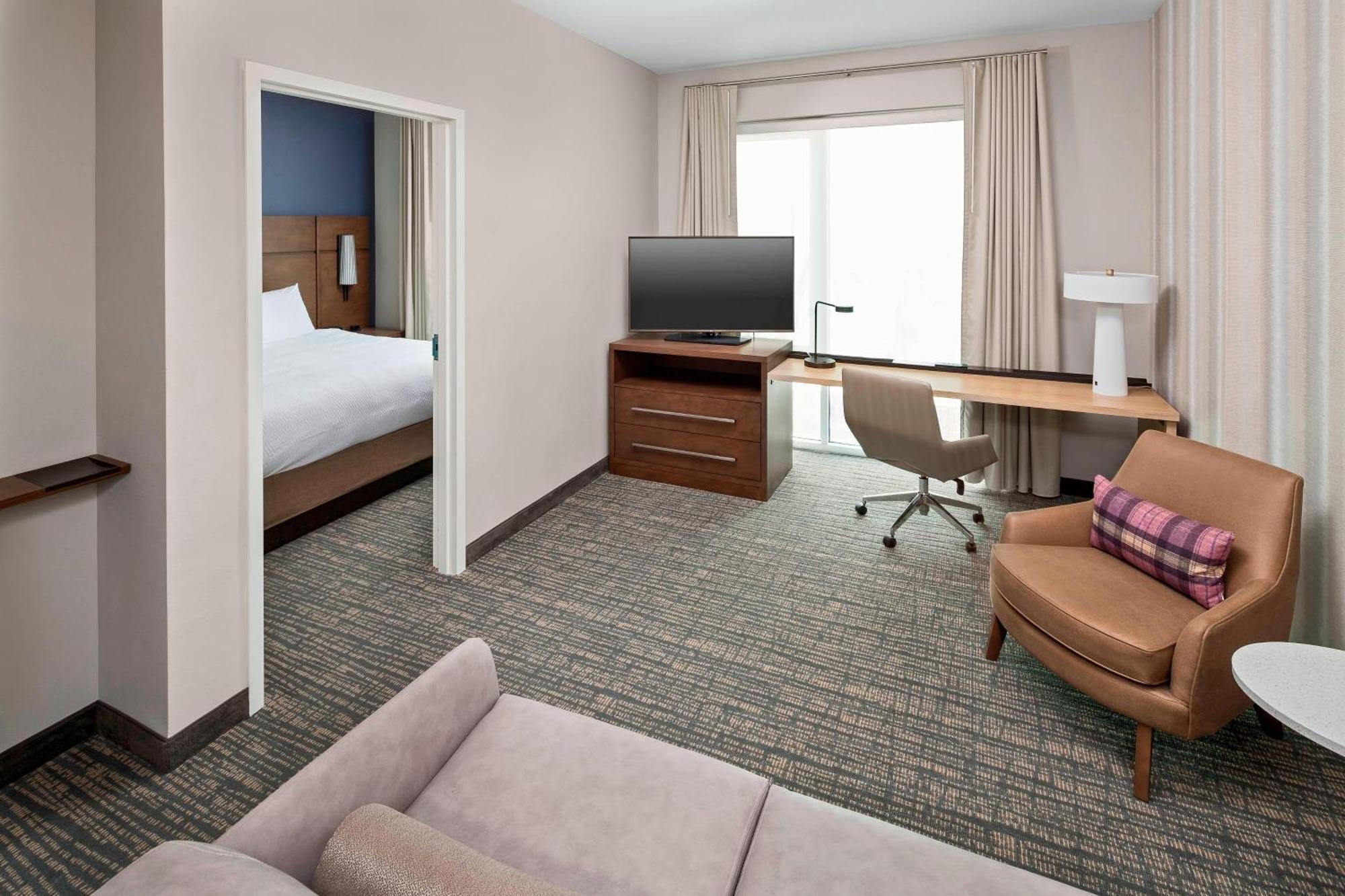 Residence Inn By Marriott Greenville Downtown Экстерьер фото