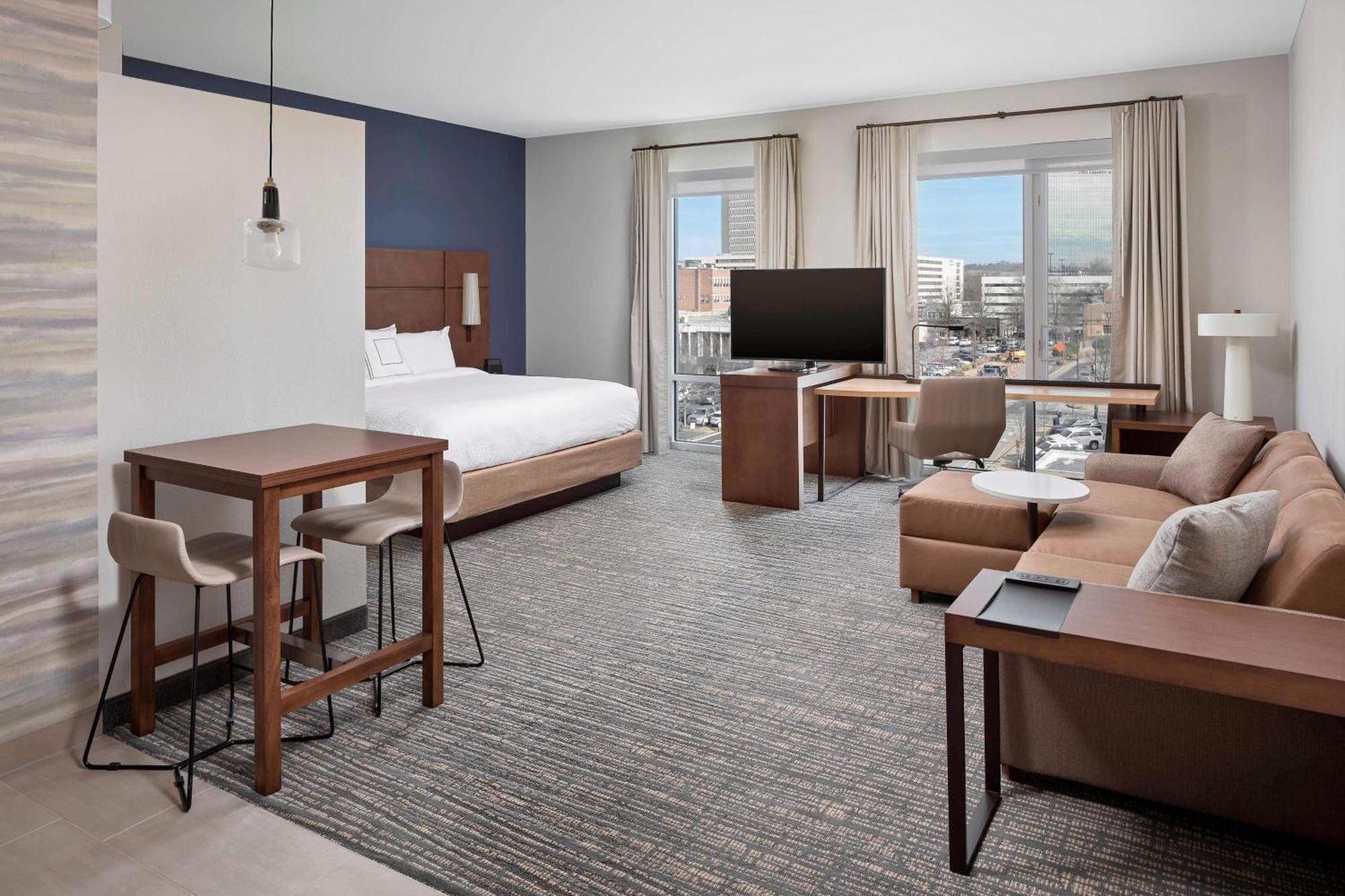 Residence Inn By Marriott Greenville Downtown Экстерьер фото