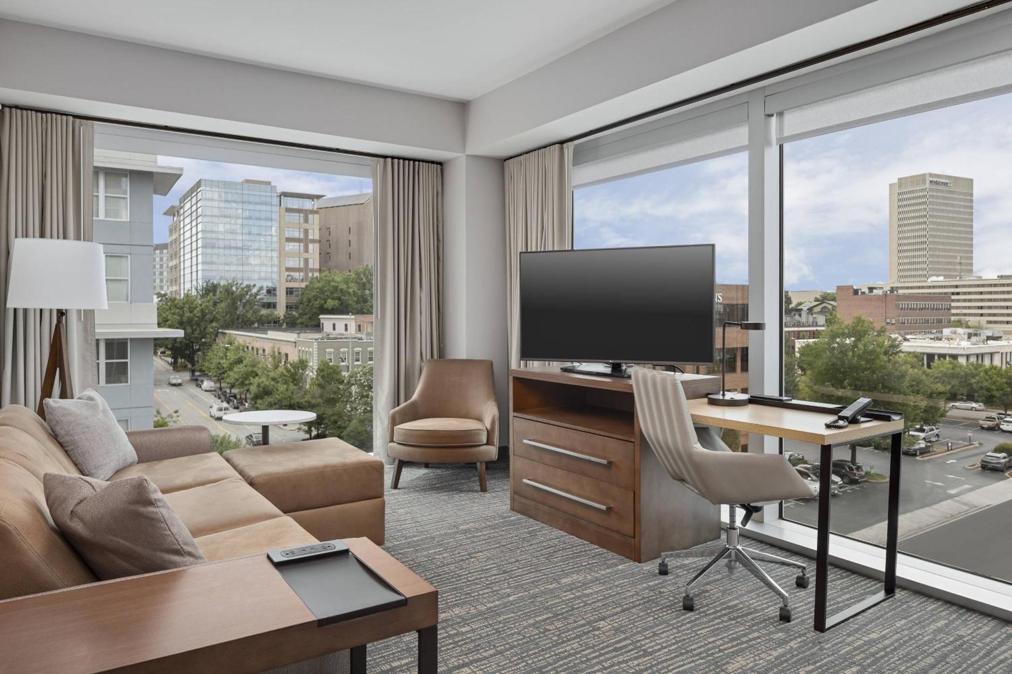Residence Inn By Marriott Greenville Downtown Экстерьер фото