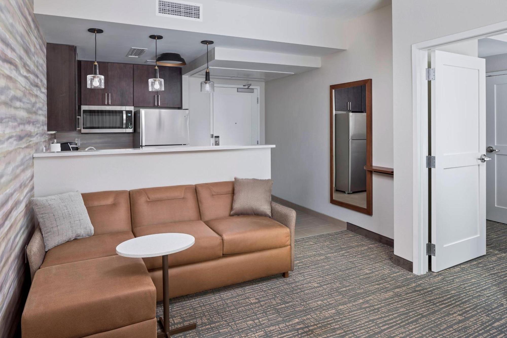Residence Inn By Marriott Greenville Downtown Экстерьер фото